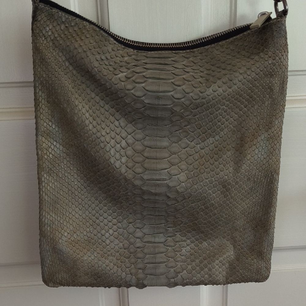 Elisabeth Weinstock Grey Toyko Snakeskin Crossbody Bag / fold over clutch - Picture 3 of 12